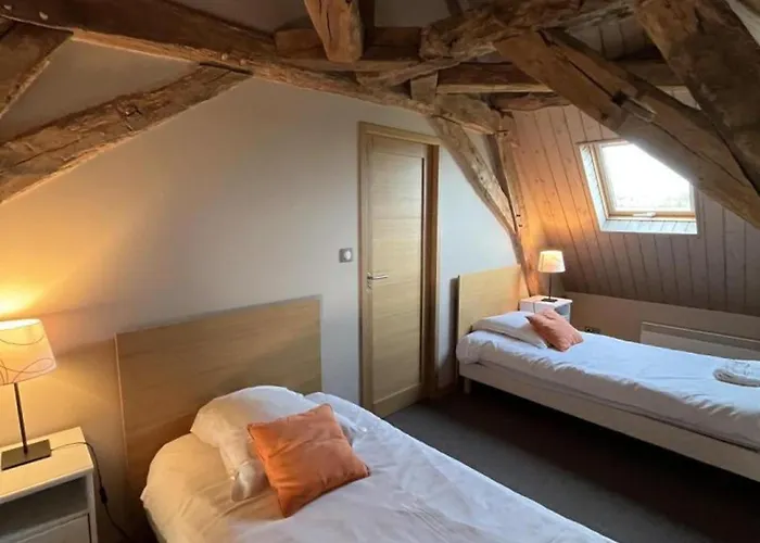 Vakantiehuis Au Calme Pour 4 Pers. Avec Jardin A Montbeugny - Fr-1-489-597 *